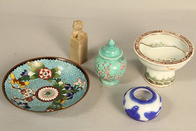 C45-42 GROUP OF 5 CHINESE ITEMS