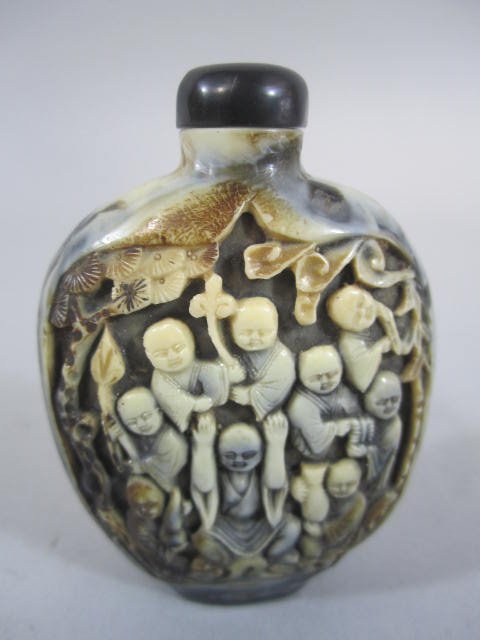 C45-47 CHINESE SNUFF BOTTLE WITH KIDS - 3