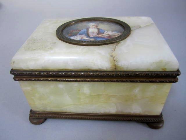 A45-24 AUSTRIAN ONYX & BRONZE BOX