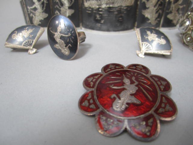 H44-1 COLLECTION OF SIAM STERLING SILVER JEWELRY - 4