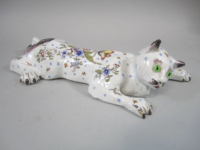 A77-31 Large Porcelain Cat Wall Pocket: Measures 16" tall. Small chip on end of tail. Estimate $20 - $200 Starting Bid $10