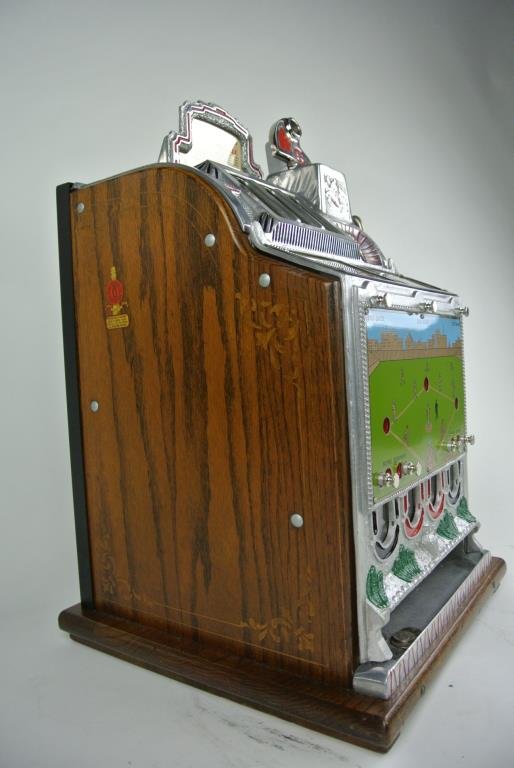 1929 MILLS BASEBALL NICKEL SLOT MACHINE Lot 143