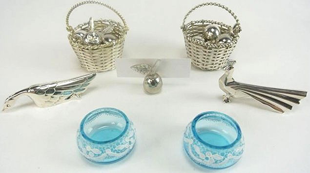J34-49 GROUP OF 18 ASSORTED ITEMS: Including a pair of French Christofle birds, 2 salts and 12 cherry place cards in baskets. Estimate $100 - $200 Starting Bid $10
