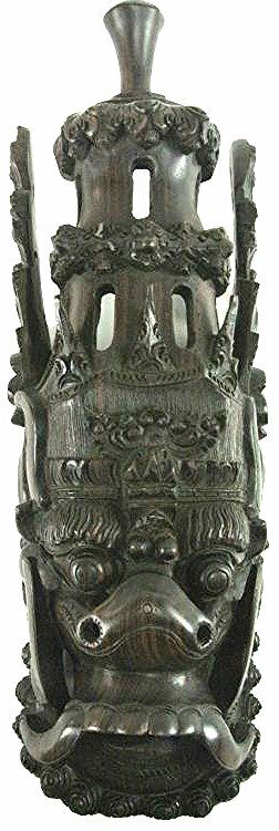 J78-7 EBONY SAE MASK: Measures 18" long. Estimate $200- 400. Starting Bid $50.