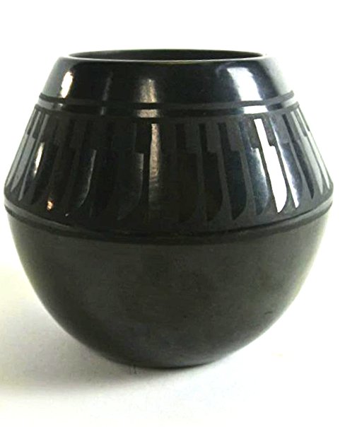 A91-19 JOY CAIN VASE: Measures 4 3/4" tall. Estimate $200- 400. Starting Bid $100.