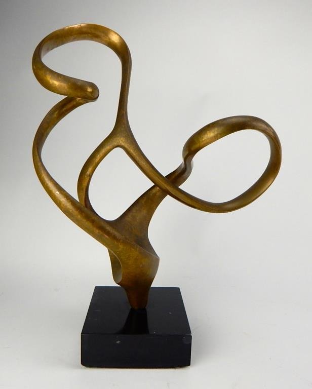 A76-10  BRONZE SCILPTURE (1 of 4)