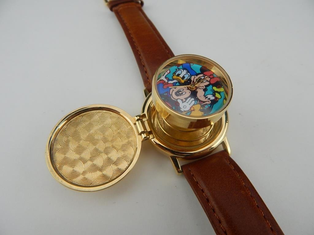 J65-132  MICKEY MOUSE TOONTOWN POP UP WATCH (1 of 10)