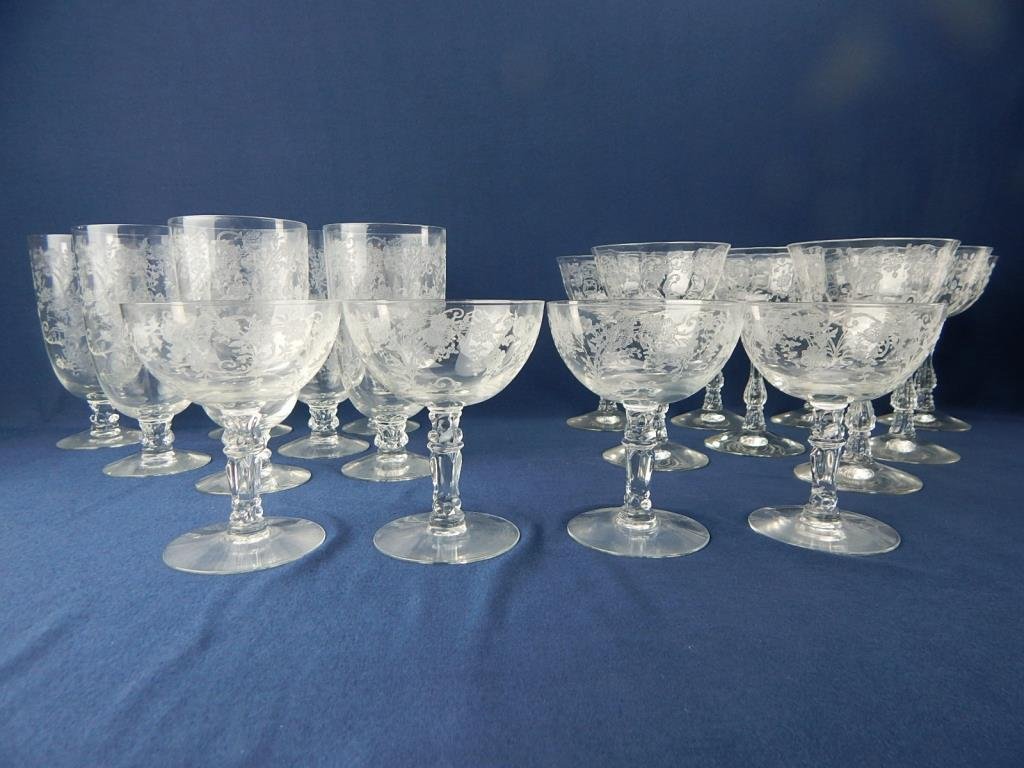 K36-3  AMERICAN FOSTORIA "BUTTERCUP" STEM WARE (1 of 9)