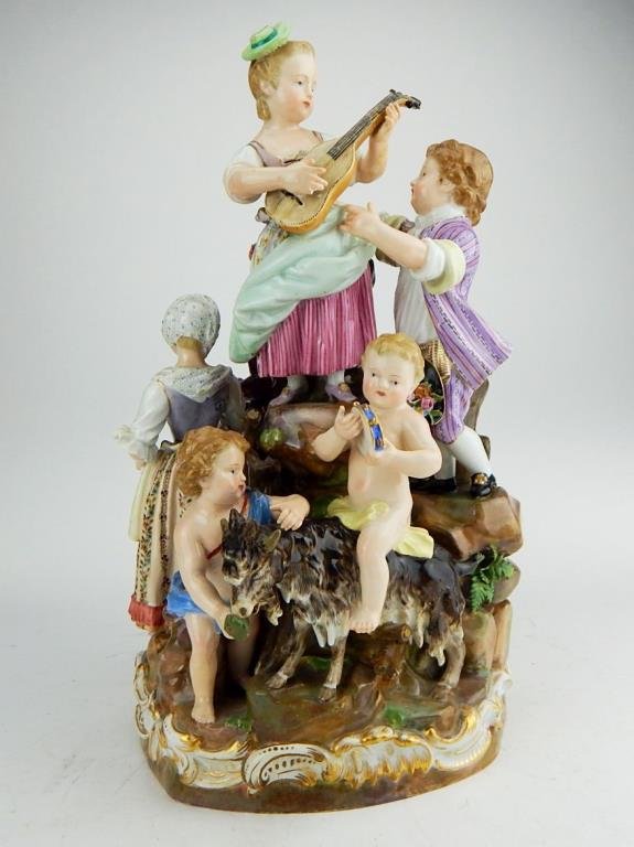 K39-3  LARGE MEISSEN PORCELAIN FIGURAL GROUP (1 of 10)