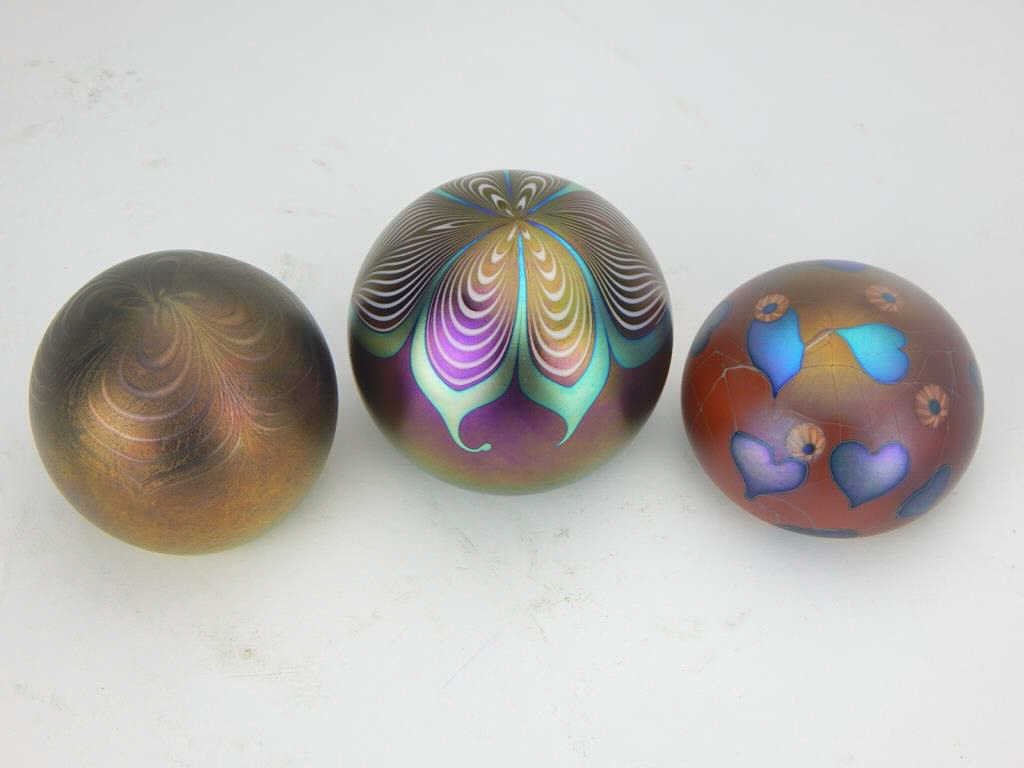 K50-22  THREE SIGNED ART GLASS PAPERWEIGHTS (1 of 3)
