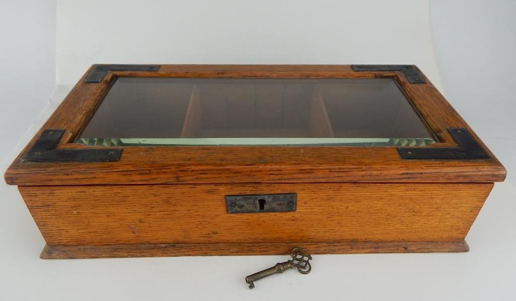 Antique Oak Ship Captains Box With Key (1 of 6)