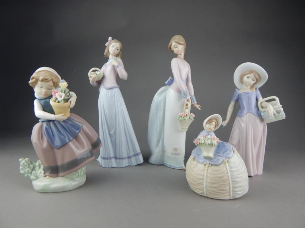 LLADRO Collection Of Five Lladro Figurines (1 of 7)