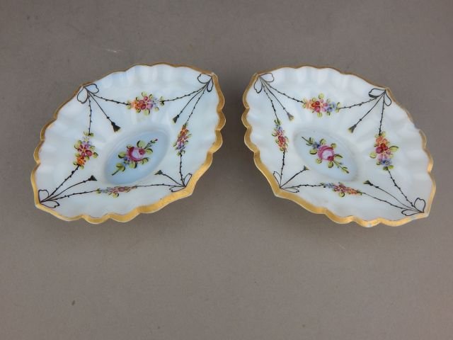 Pair of Miniature Opaline Dishes (1 of 4)
