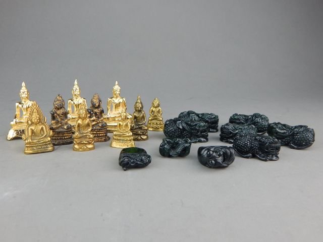 Twenty Assorted Chinese Items (1 of 6)