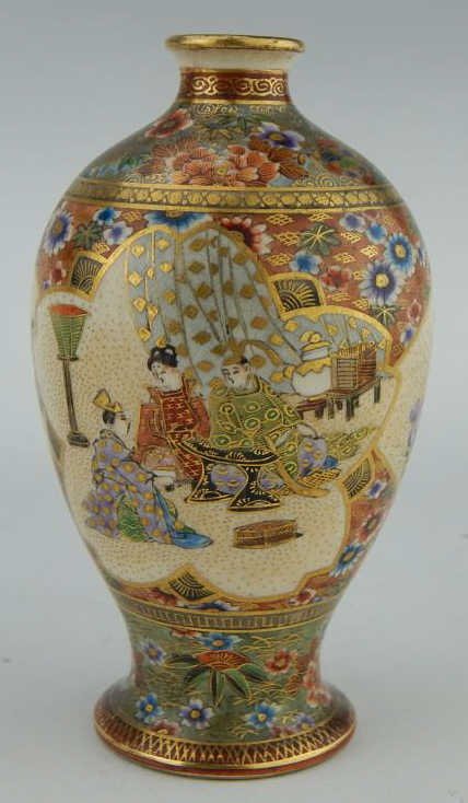 Miniature Satsuma Meiji Period Vase (1 of 4)