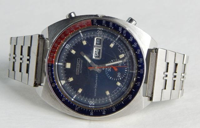 Seiko Automatic Chronograph Day Date Wristwatch (1 of 3)