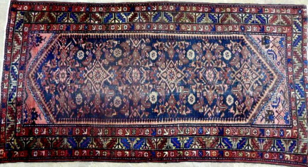 Antique Persian Hamadan Wool Rug 5' x 9' 5" (1 of 4)