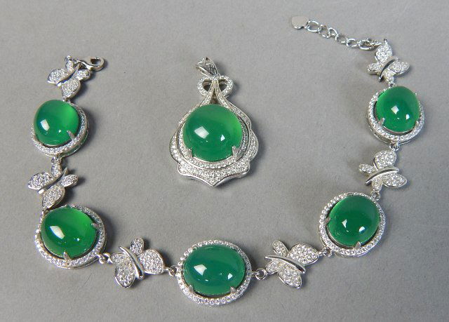 Sterling Silver And Jade Bracelet And Pendant (1 of 6)
