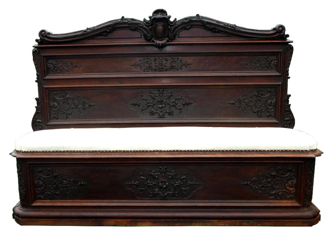 French Renaissance hall bench in carved oak (1 of 6)
