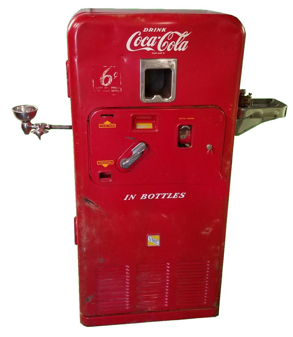 Original VMC 33 CocaCola machine Apr 07, 2018 Red Baron Antiques in GA