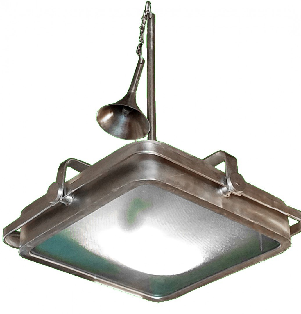 Industrial hanging light in aluminum (1 of 3)