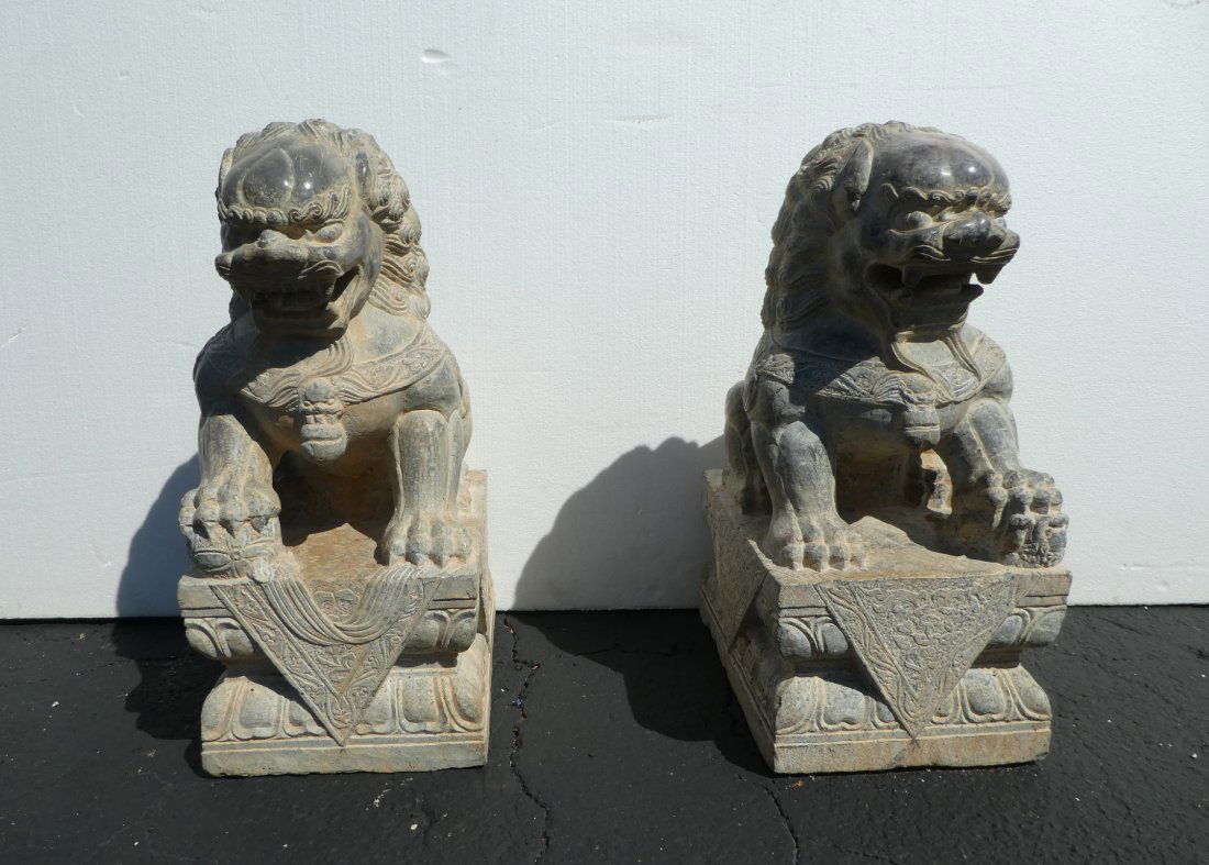 Pair Chinese marble foo dogs (1 of 4)