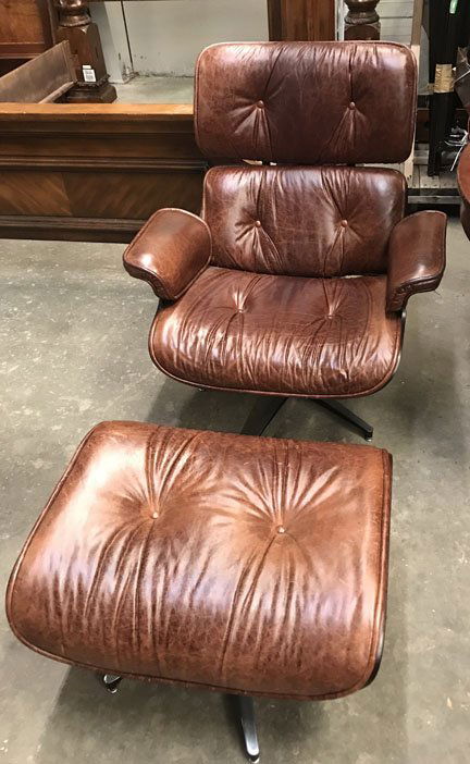 Eames Lounge Chair and Ottoman (1 of 5)