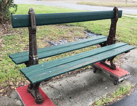 Parisian Train Bench (1 of 3)