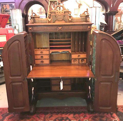 Very Fine Wooton Desk (1 of 10)