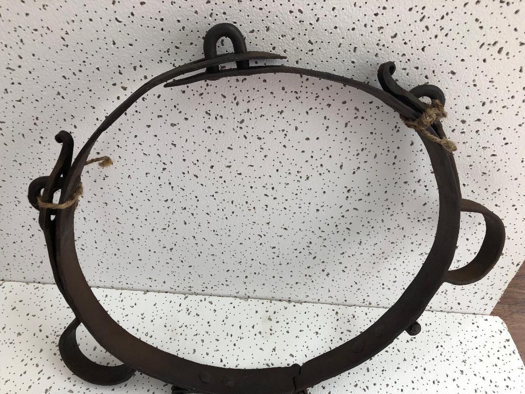 Houdini restraint belt (1 of 4)