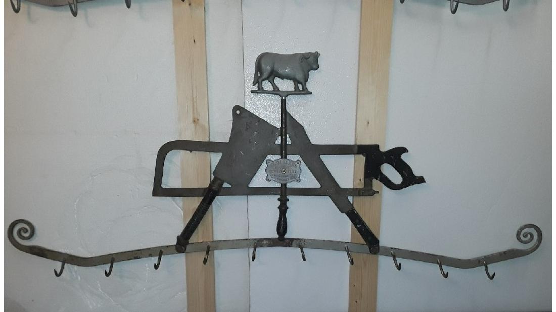 Vintage Meat Rack marked Gloeklers 1887 (1 of 1)