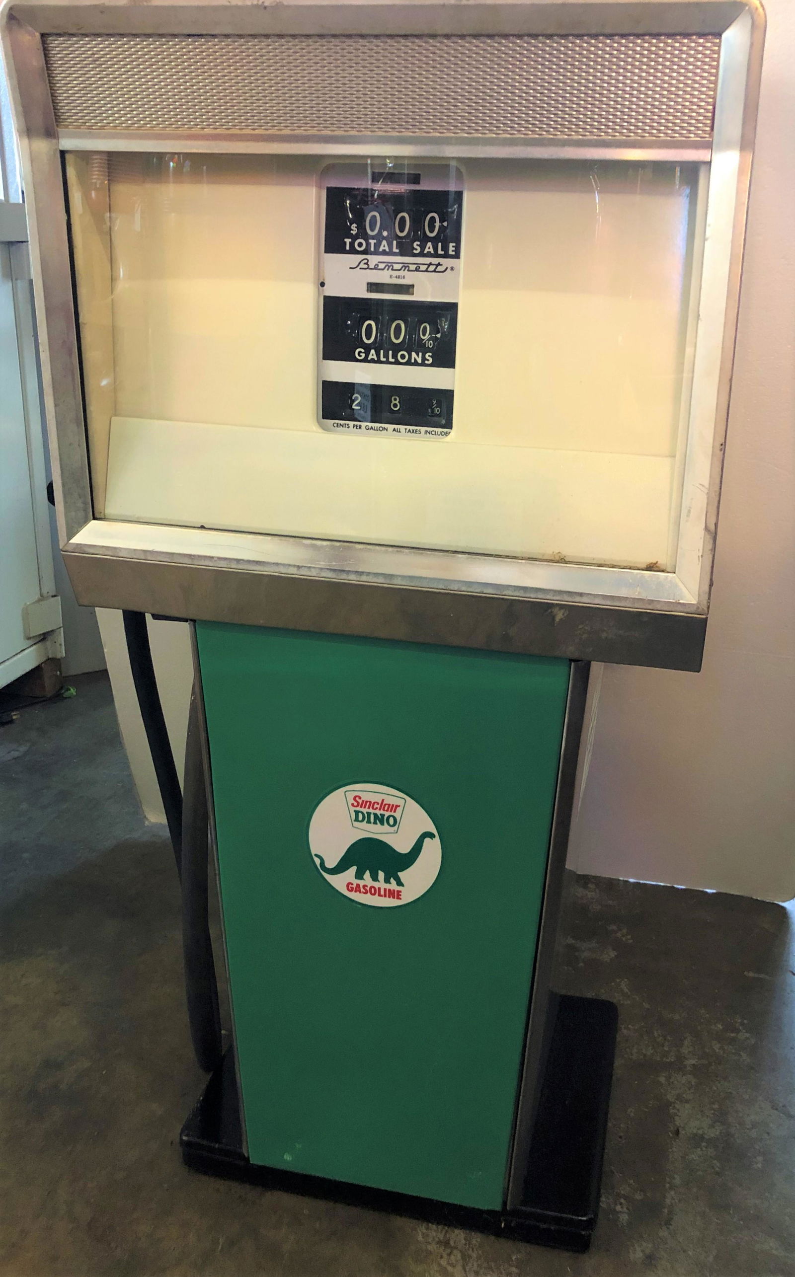 Vintage Sinclair Dino Gas Pump by Bennett (1 of 3)