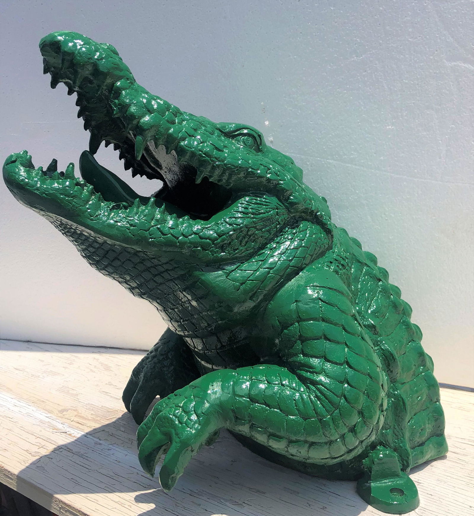 Cast Alligator Head (1 of 5)