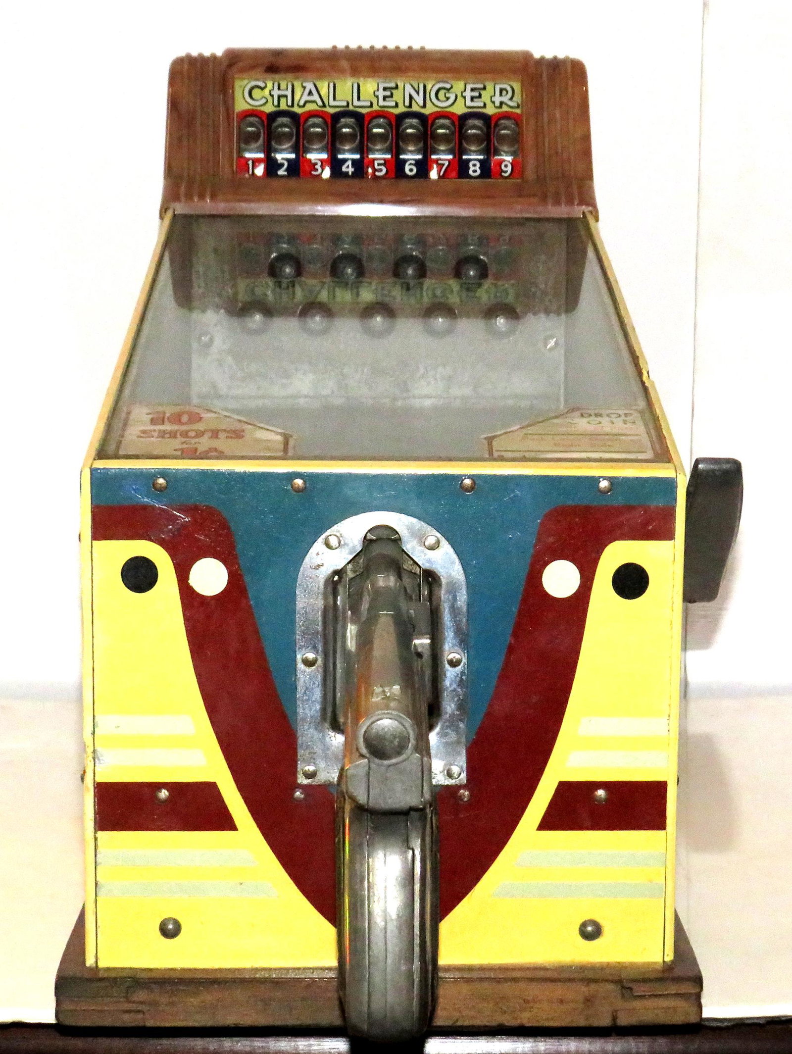 Vintage Challenger 1 cent Shooting Arcade (1 of 4)