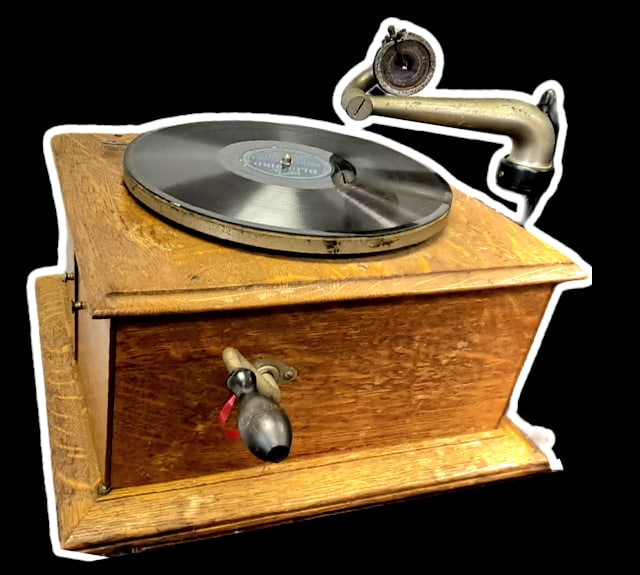 Original Vintage Table Top Victrola in Oak. (1 of 6)