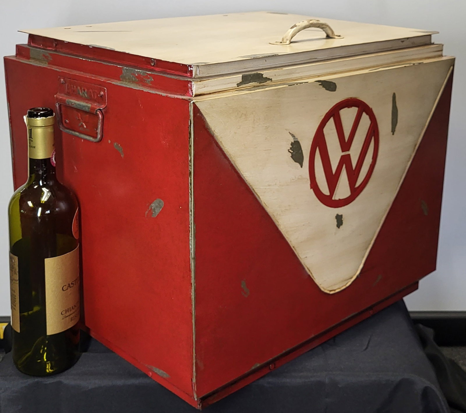 Labeled VW Retro Cooler (1 of 3)