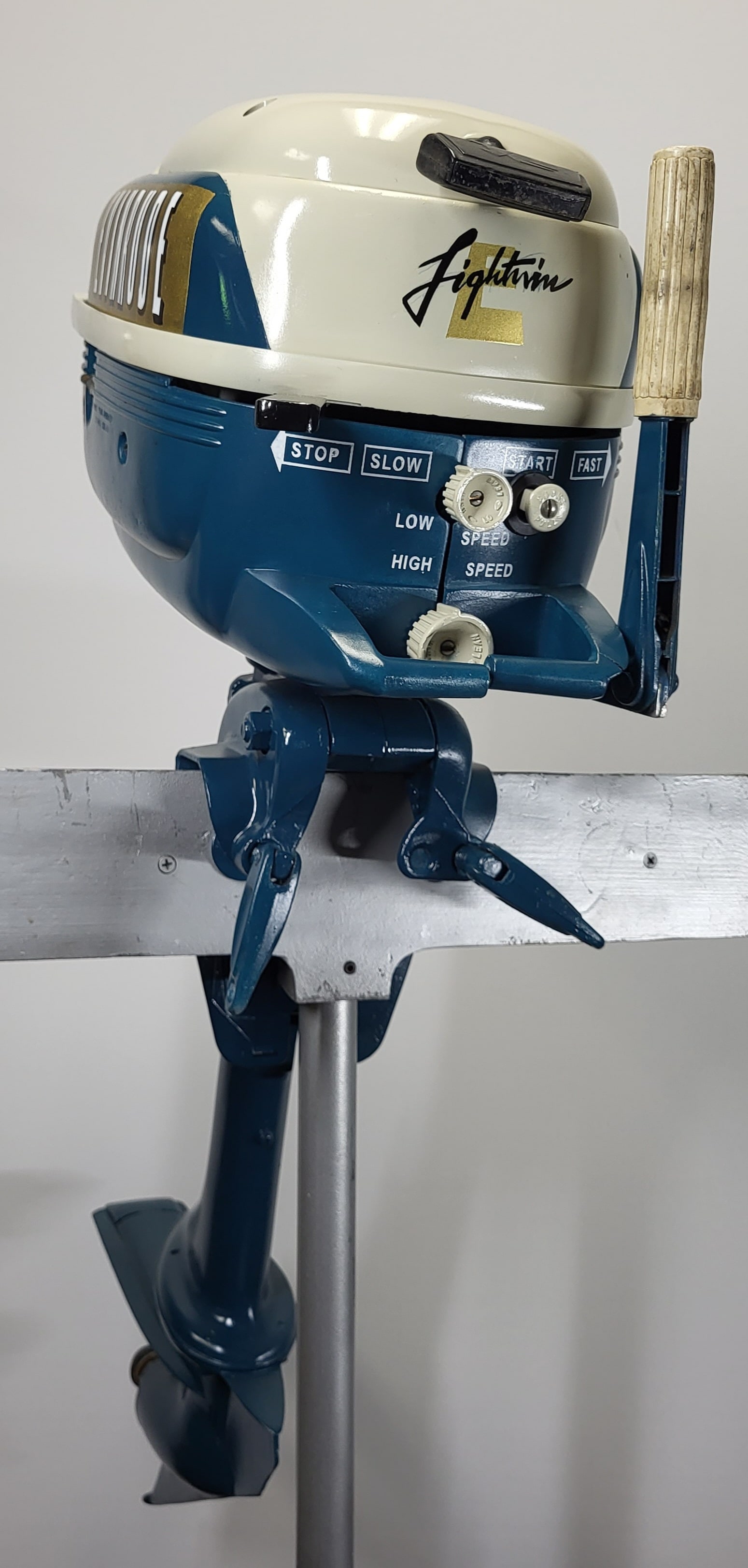 Vintage Evinrude 3 motor (1 of 4)