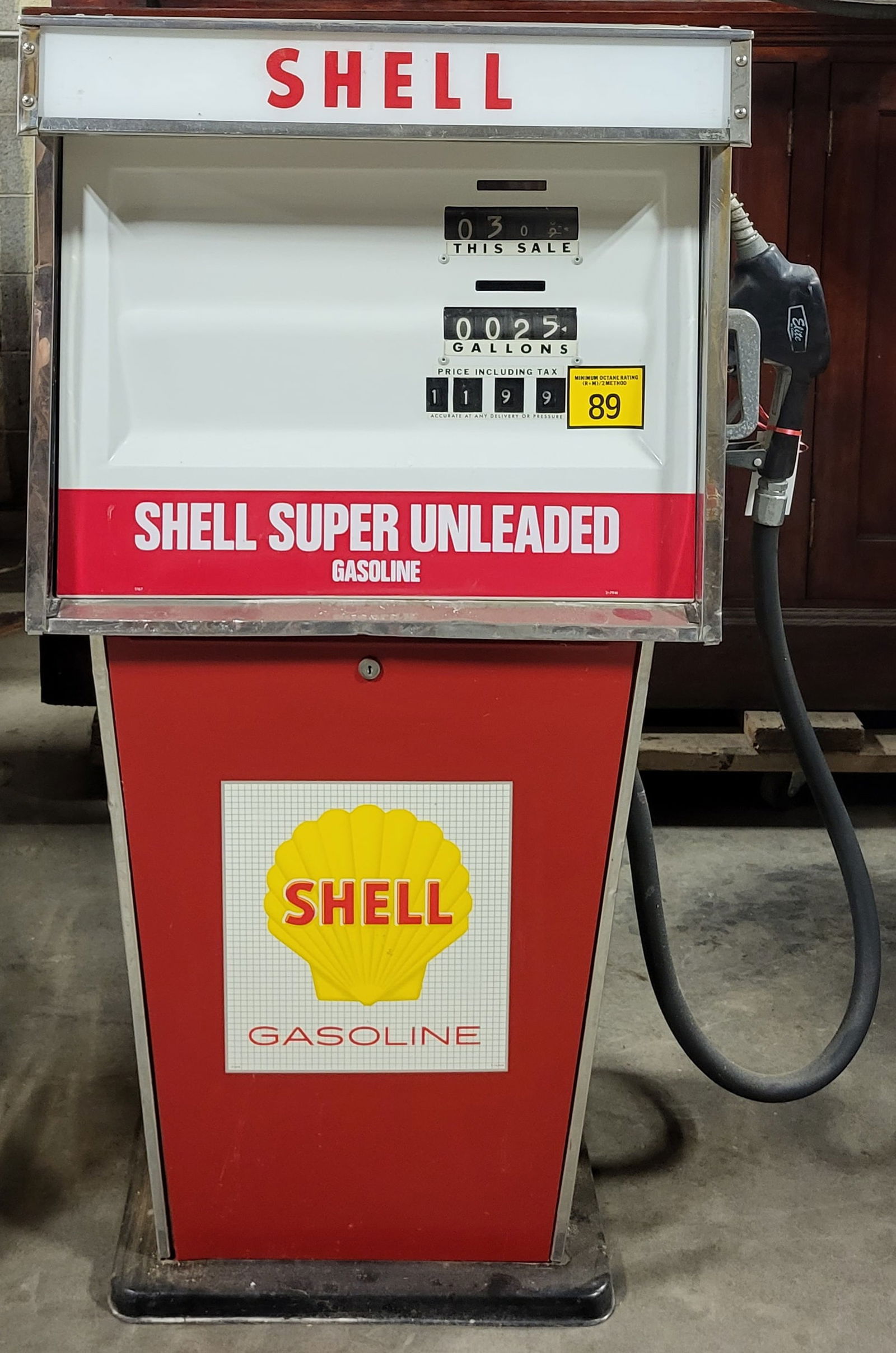 Mid-Century Shell Gas Pump (1 of 5)
