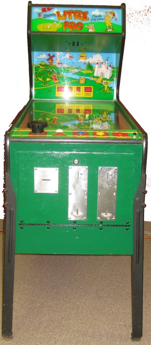 Bromley Little Pro Golf Pinball Game: Bromley Little Pro Golf Pin Ball Machine. Model # LP-1000; Working condition. Size: 62 1/2" x 22 1/8" x 53 1/8"
