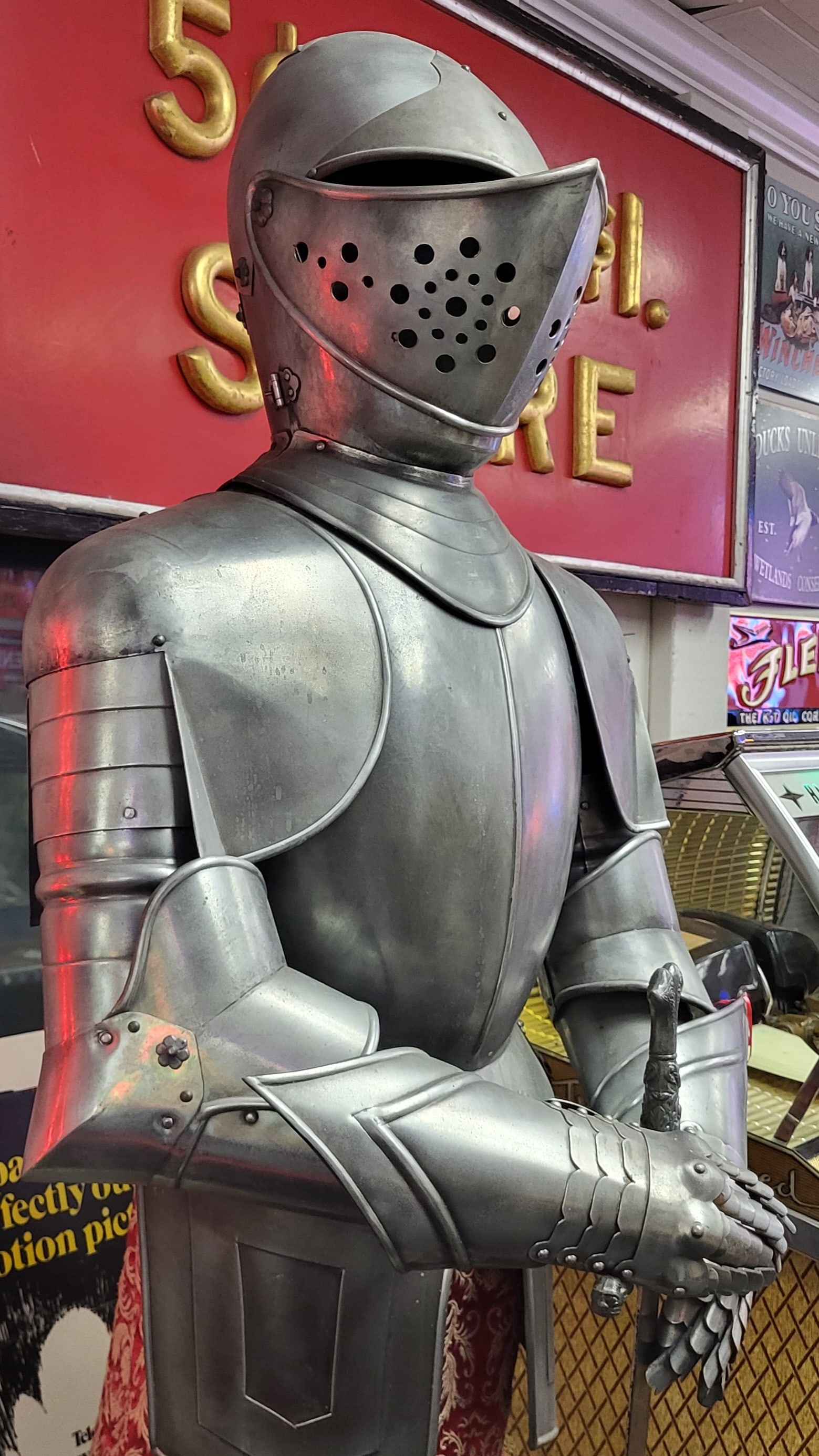Life Size Suit Of Armor (1 of 5)