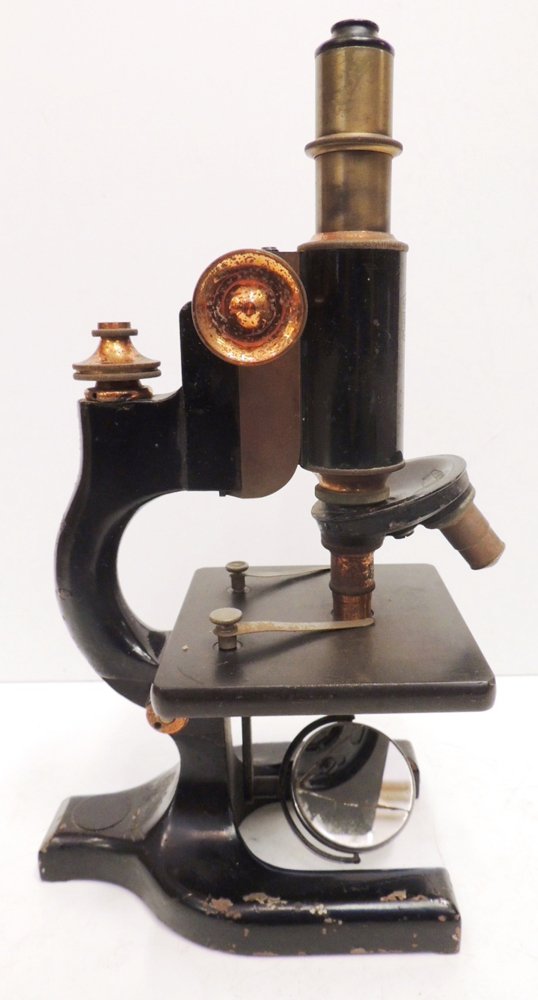 Spencer black and brass microscope #75136: 6"l x 4.5"w x 12"h