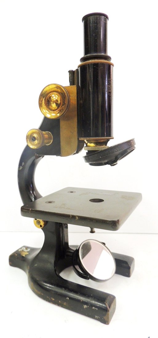 Spencer microscope #51951: 6.25"l x 4.5"w x 12"h