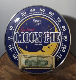 Moon Pie Thermometer