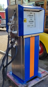 Vintage Single Gulf Gas Pump