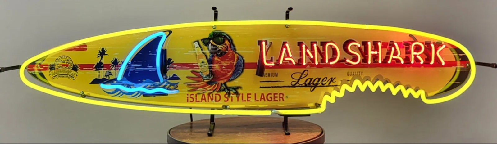 Landshark Lager Surfboard Neon (1 of 2)