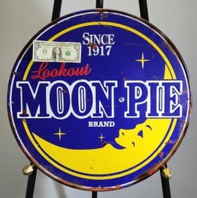 Round Moon pie Tin Advertisement