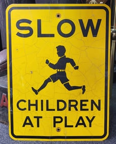 Traffic Sign " Slow Children at Play"
