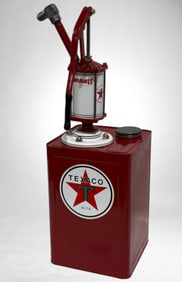 Bennett Oil Pump, Mounted on oil can, Red with Texaco Star