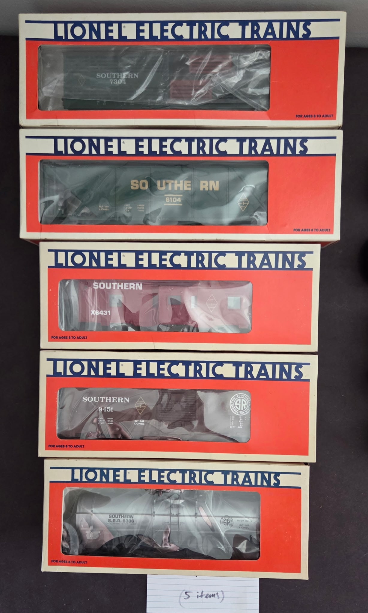 Group of 5 Boxed Lionel Famous American Railroad Southern O-Gauge Freight Cars (1 of 2)