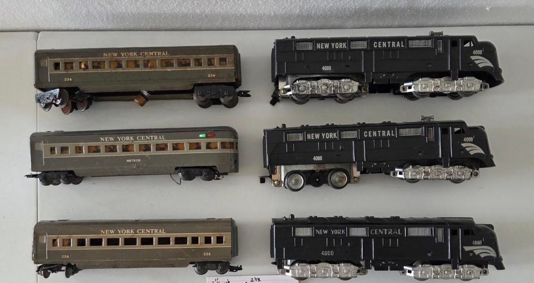 Set of 3 train engines and 3 cars (1 of 3)